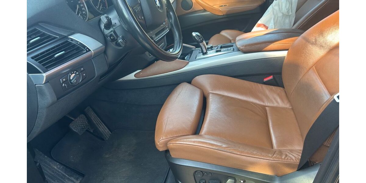 BMW X6 202.000 km 18.300 &euro; hamburg 21079