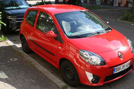 Renault Twingo 105.000 km 1.699 &euro; Germering 82110