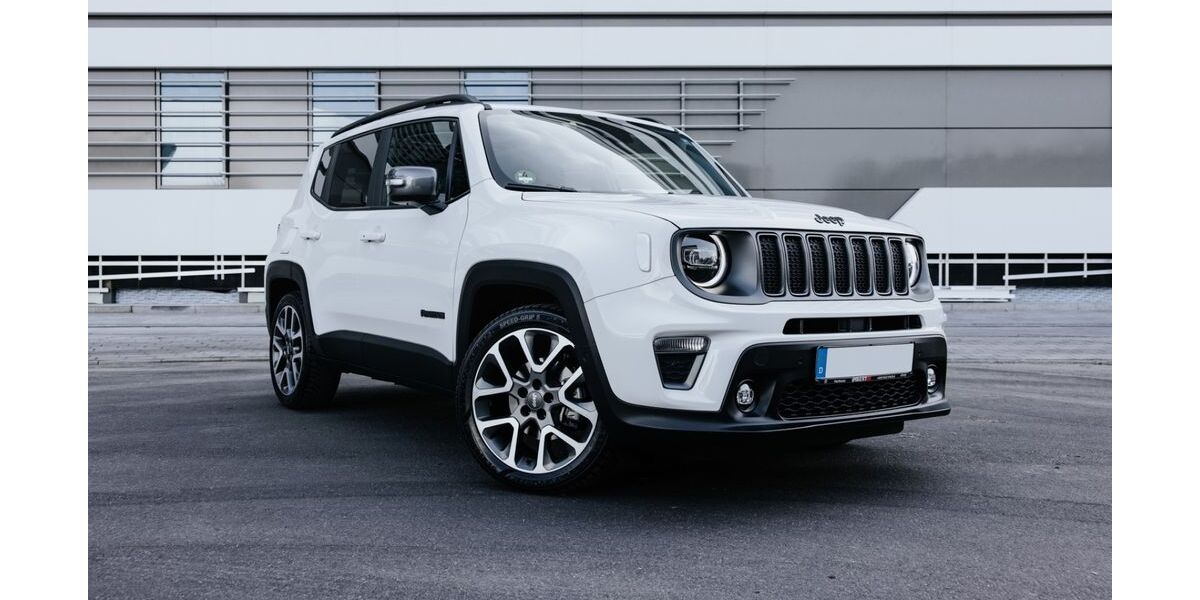 Jeep Renegade 29.900 km 25.700 &euro; Freiburg 79110