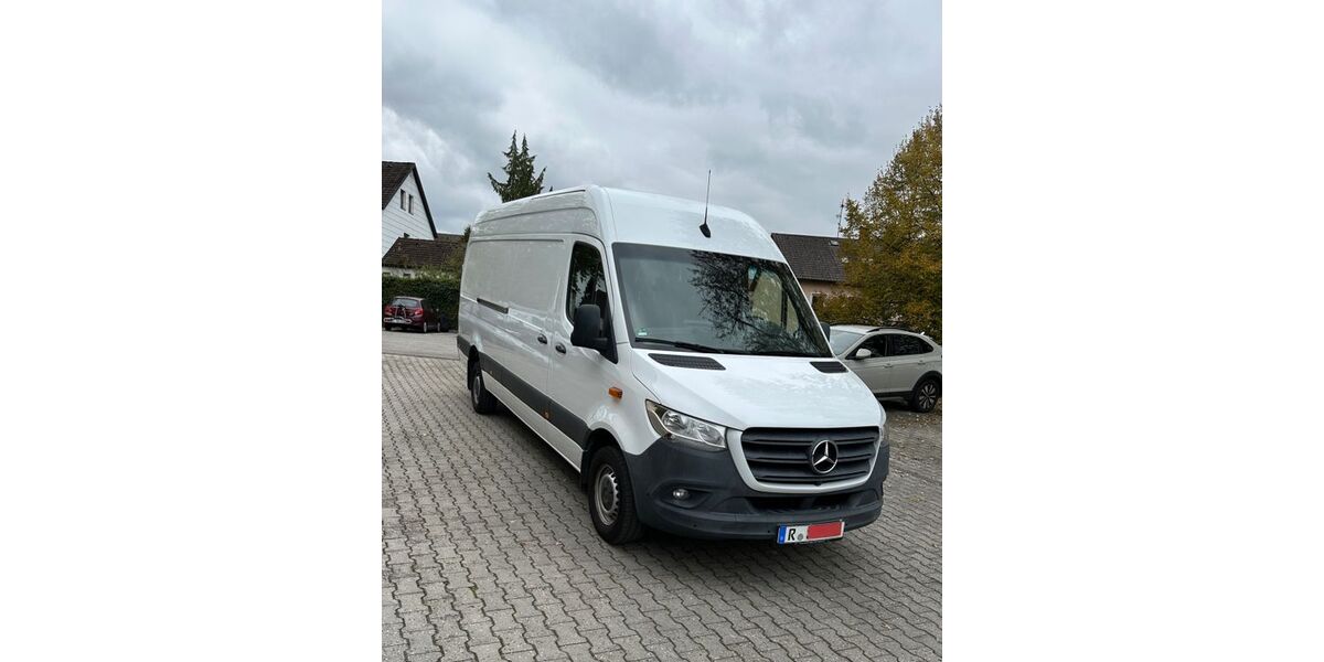 Mercedes-Benz Sprinter 176.750 km 20.500 &euro; Regensburg 93059