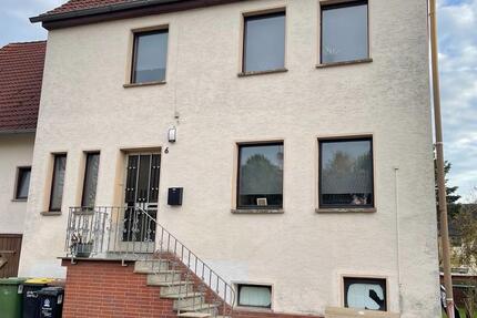 Haus Wolfhagen - 5 Zimmer, 115 m&sup2;, 1.000&euro; | Angebot:23333711