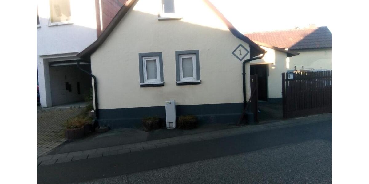 Einfamilienhaus Friedberg (Hessen) - 4 Zimmer, 90 m&sup2;, 160.000&euro; | Angebot:26460350