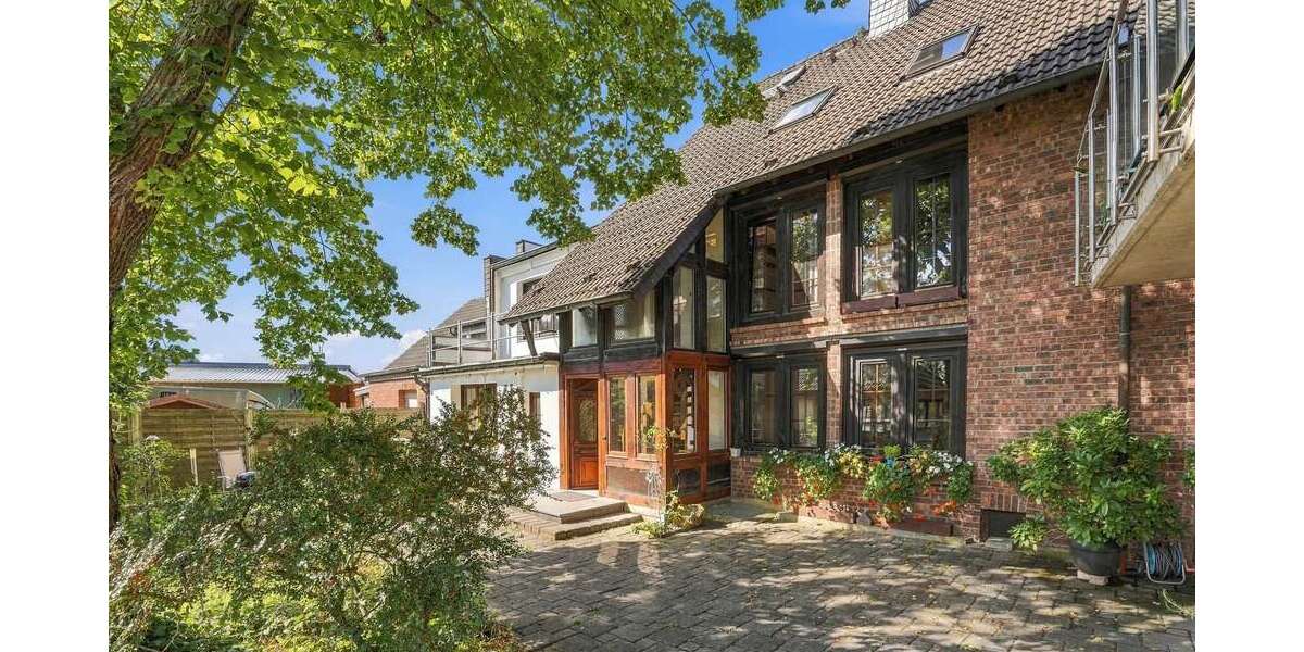 Einfamilienhaus Overath - 6 Zimmer, 279 m&sup2;, 545.000&euro; | Angebot:27709078
