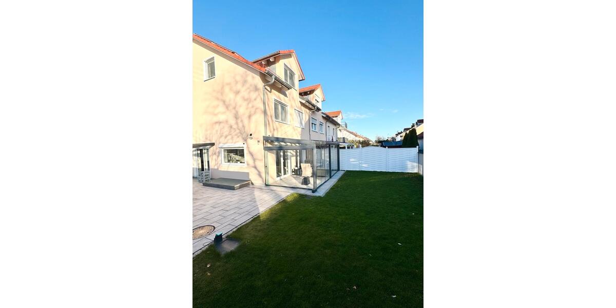 Reihenhaus Königsbrunn - 6 Zimmer, 148 m&sup2;, 750.000&euro; | Angebot:26864401