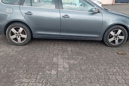 VW Golf 365.000 km 2.900 &euro; Hanau 63452