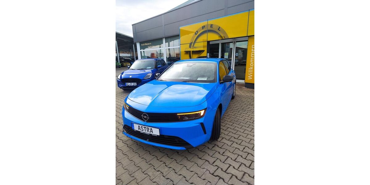 Opel Astra 5.798 km 22.990 &euro; Meerane 08393