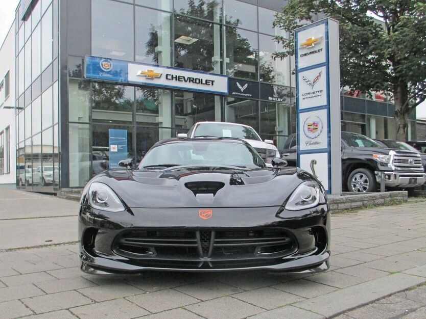 Dodge Viper 35.000 km 169.900 € München 81677