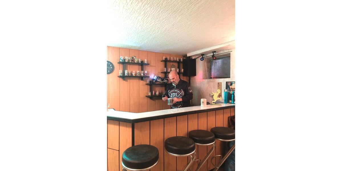 Doppelhaushälfte Solingen - 11 Zimmer, 234 m&sup2;, 1.777&euro; | Angebot:25998366