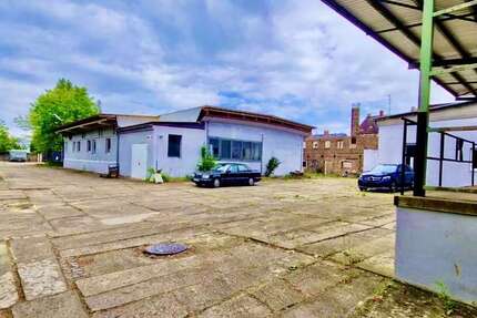 Halle in Luckenwalde 2.500.000 € 2343 m² zimmer