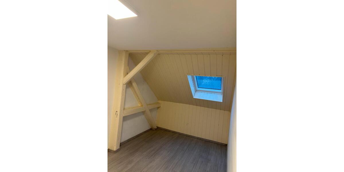 Dachgeschoßwohnung Waldheim - 4 Zimmer, 90 m&sup2;, 648&euro; | Angebot:25906327