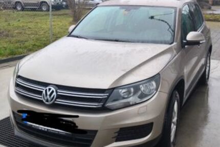 VW Tiguan 142.000 km 9.400 &euro; Gailingen 78262