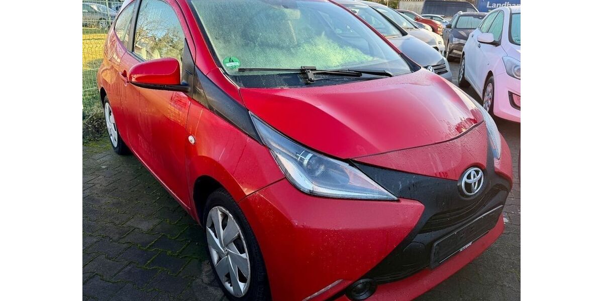 Toyota Aygo (X) 190.000 km 4.165 &euro; Zwenkau OT Löbschütz 04442