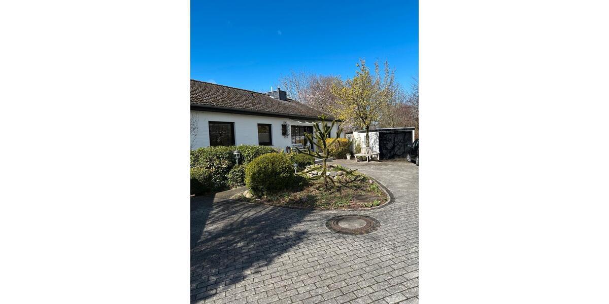 Einfamilienhaus Eutin - 6 Zimmer, 200 m&sup2;, 725.000&euro; | Angebot:26130654