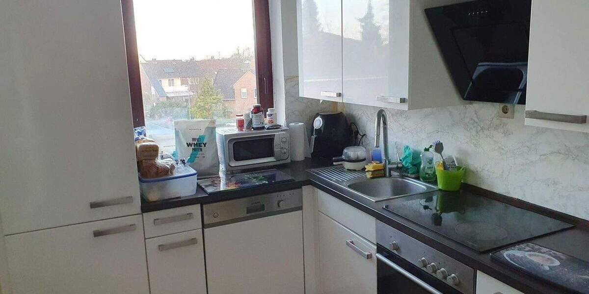 Provisionsfrei von Privat - 4 Zimmer Wohnung in sehr guter Zentrumslage 4 zimmer