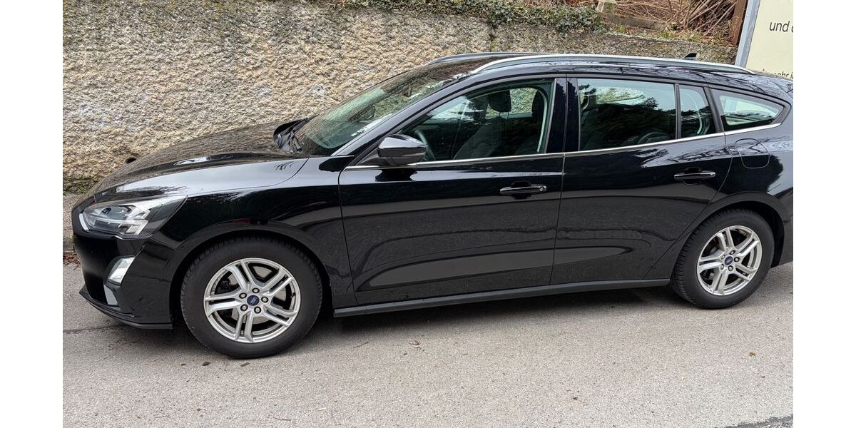 Ford Focus 93.000 km 13.500 &euro; Kiefersfelden 83088
