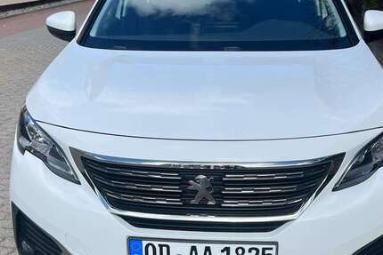 Peugeot 5008 98.000 km 15.000 &euro; Stapelfeld 22145