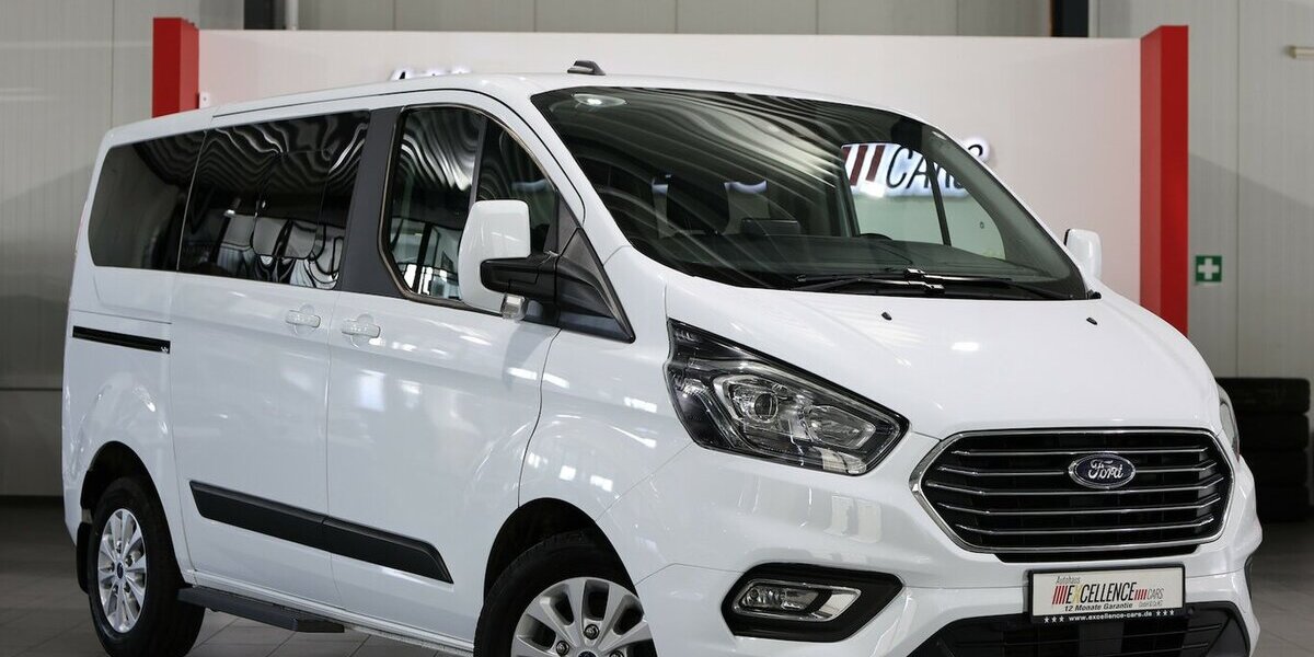 Ford Tourneo Custom 2.0 TDCI 320 L1 / 8-SITZER / NAVI 119.000 km 28.998 &euro; Hamm 59077