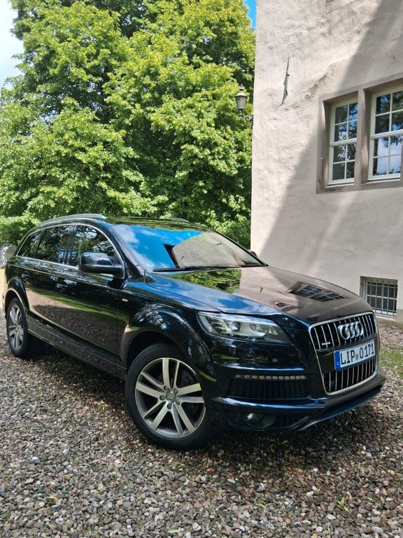 Q7