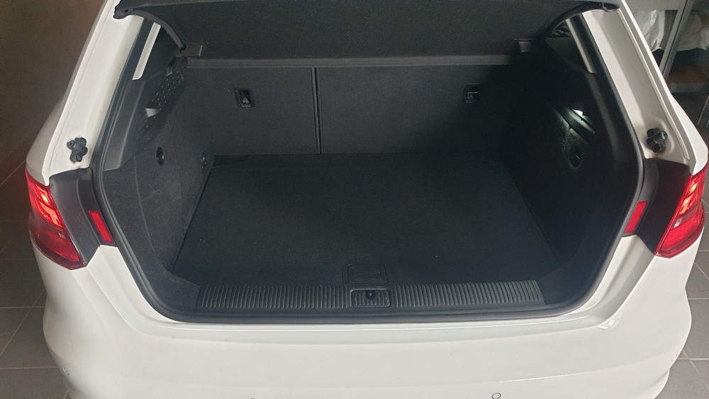 Audi A3 75.648 km 11.900 &euro; Karlsruhe 76133