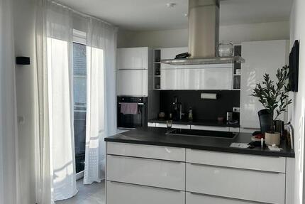 Exklusive 3-Zimmer-Maisonette-Wohnung mit Balkon und Einbauküche 3 zimmer