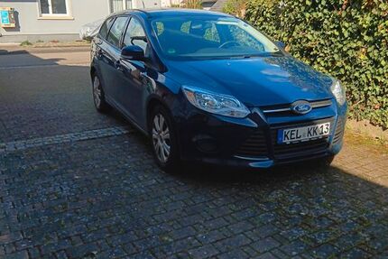 Ford Focus 50.000 km 6.900 &euro; Kehl / Marlen 77694