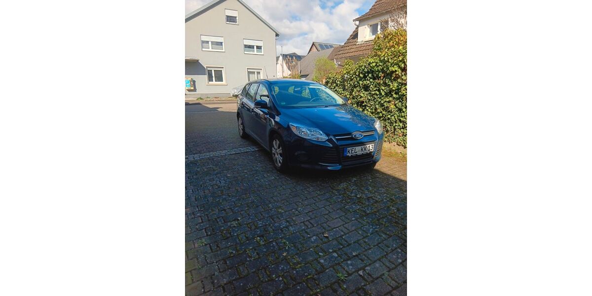 Ford Focus 50.000 km 6.900 &euro; Kehl / Marlen 77694