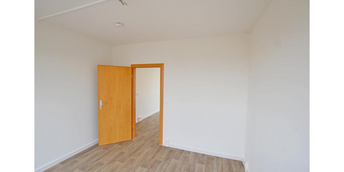 Etagenwohnung Sangerhausen - 4 Zimmer, 72 m&sup2;, 446&euro; | Angebot:26381074