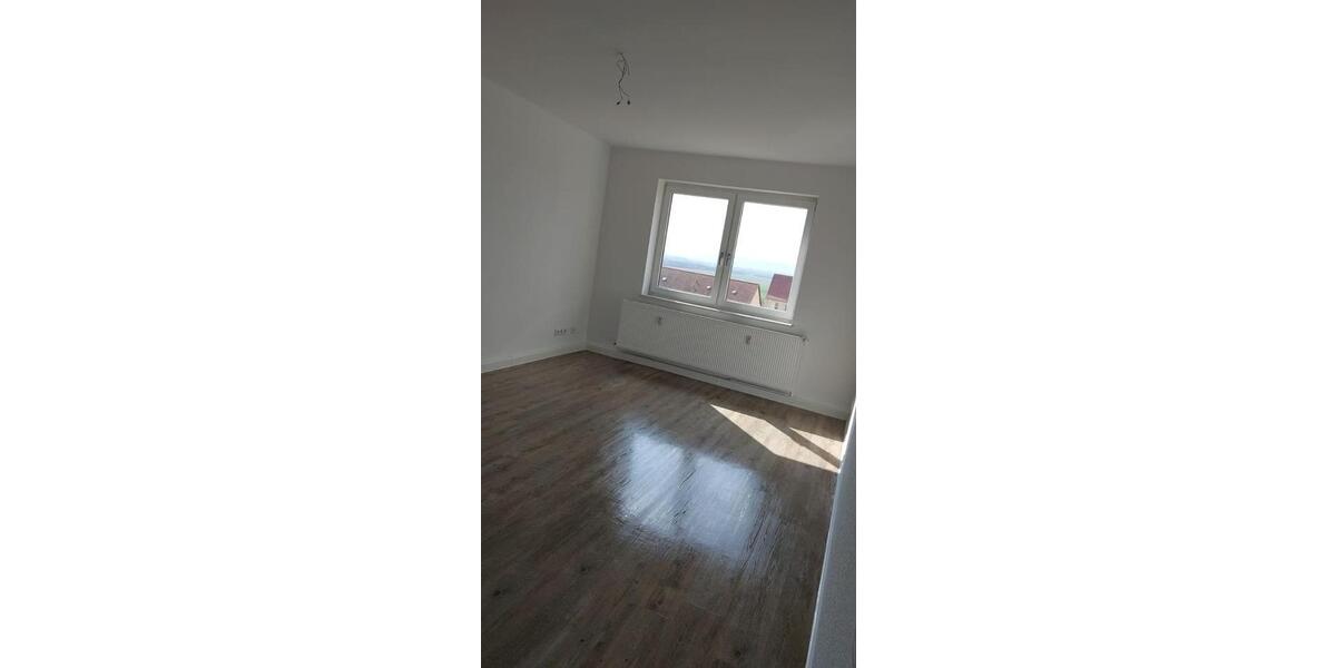 Etagenwohnung Sangerhausen - 4 Zimmer, 70 m&sup2;, 420&euro; | Angebot:26087094