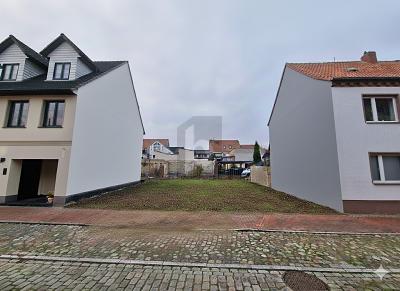 EINTAUCHEN IN GLASKLAREN QUELLSEEN - Grundstück Sternberg | Angebot:26125300