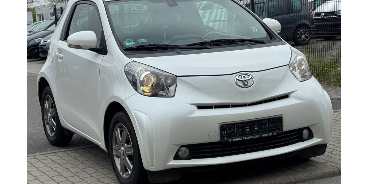 Toyota IQ 106.444 km 5.900 &euro; Wildau 15745