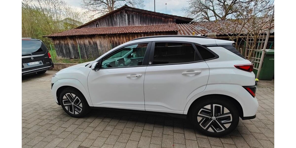 Hyundai KONA Elektro 62.922 km 16.999 &euro; Zapfendorf 96199