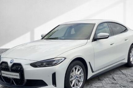 BMW i4 22.050 km 34.988 &euro; Frankfurt 60314