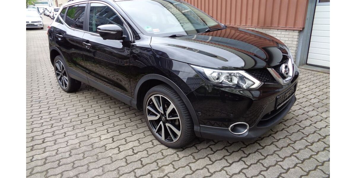 Nissan Qashqai 60.910 km 12.450 &euro; Hamburg 22399