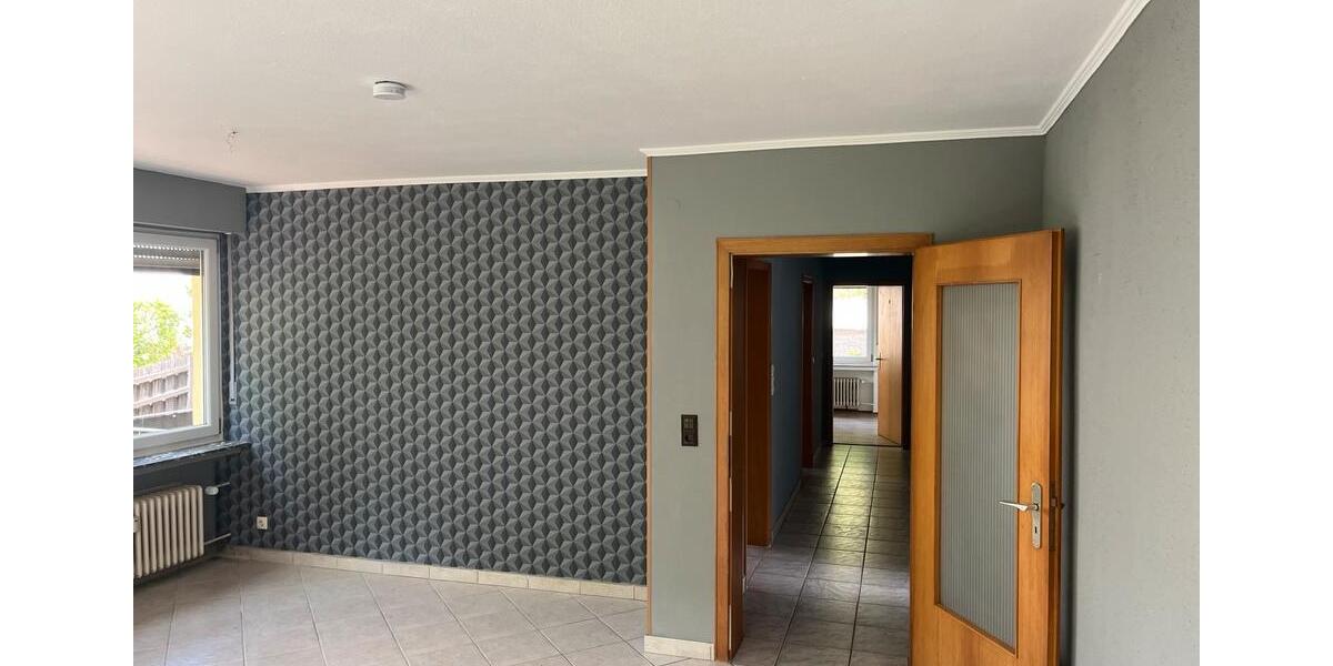 Erdgeschoßwohnung Schleiden - 4 Zimmer, 92 m&sup2;, 840&euro; | Angebot:26546013