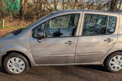 Renault Modus 92.820 km 3.990 &euro; Potsdam 14480
