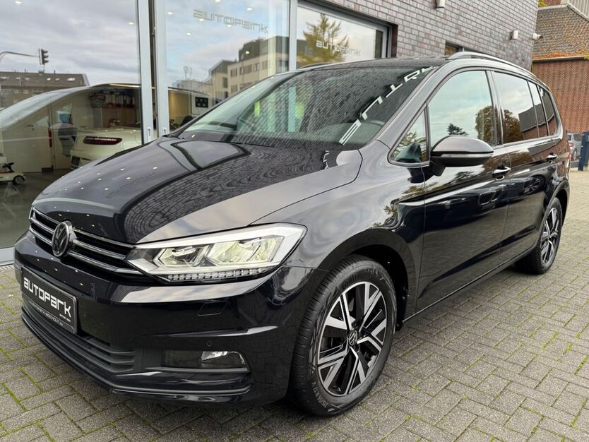VW Touran 49.000 km 30.900 € Bocholt 46397