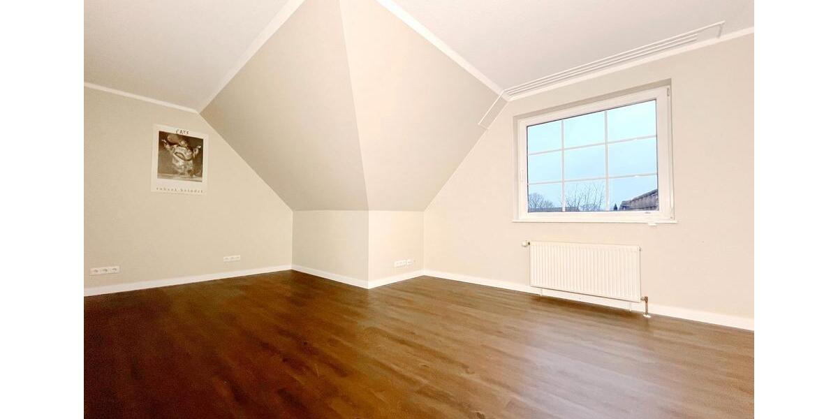 Einfamilienhaus Wiemersdorf - 8 Zimmer, 273 m&sup2;, 2.980&euro; | Angebot:26029450