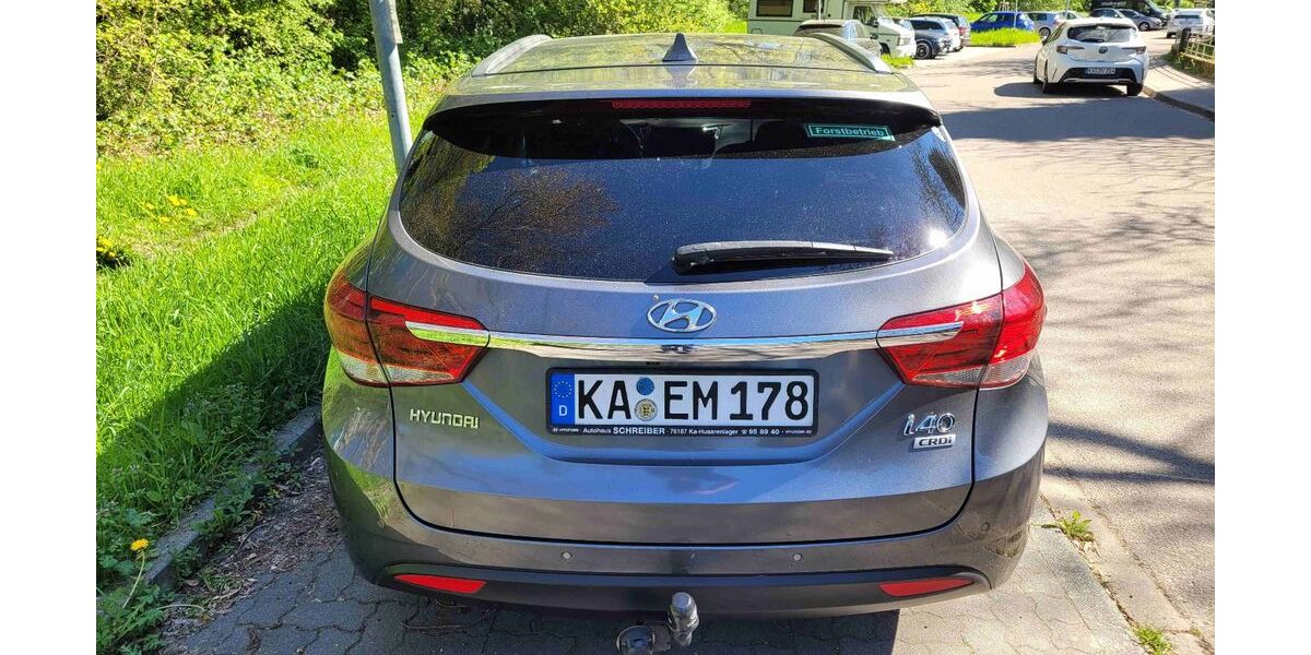 Hyundai i40 86.708 km 12.000 &euro; Karlsruhe 76227
