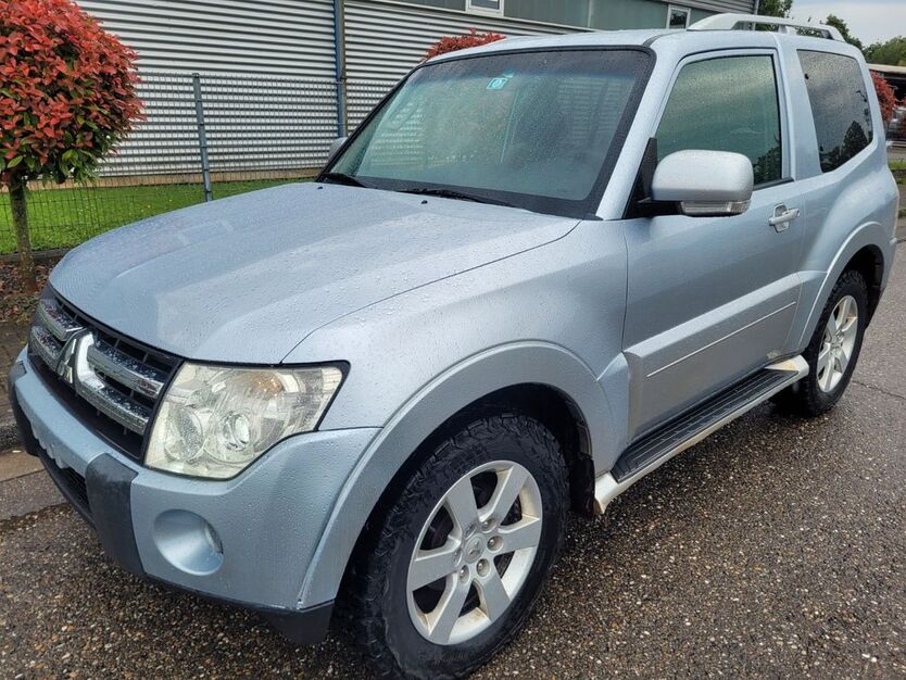 Mitsubishi Pajero 154.100 km 9.998 € Lahr-Langenwinkel 77933