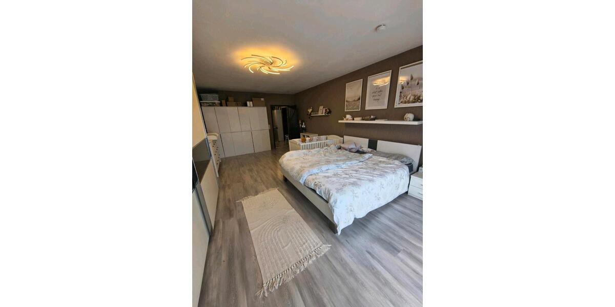 Etagenwohnung Altenkirchen (Westerwald) - 3 Zimmer, 100 m&sup2;, 245.000&euro; | Angebot:27071236