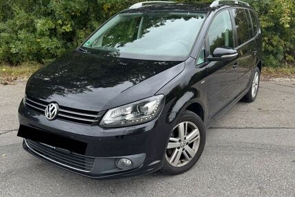 VW Touran 140.000 km 13.590 € Kirchdorf am Inn 84375