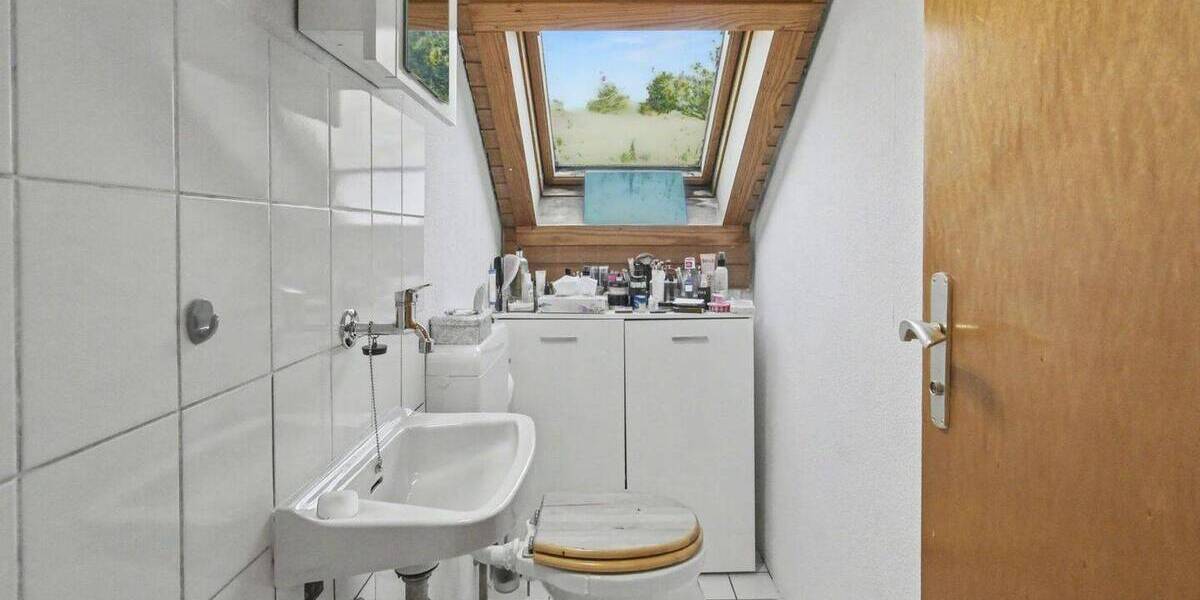 Mehrfamilienhaus, Wohnhaus Uhingen Baiereck - 6 Zimmer, 147 m&sup2;, 299.000&euro; | Angebot:26291346