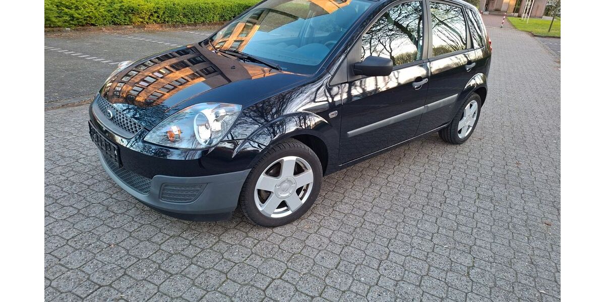 Ford Fiesta 32.000 km 4.999 &euro; Coesfeld 48653