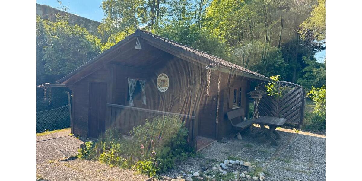 Doppelhaushälfte Pfarrkirchen - 7 Zimmer, 160 m&sup2;, 1.500&euro; | Angebot:26527520