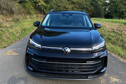 VW Tiguan 13.500 km 32.900 &euro; Plauen 08527