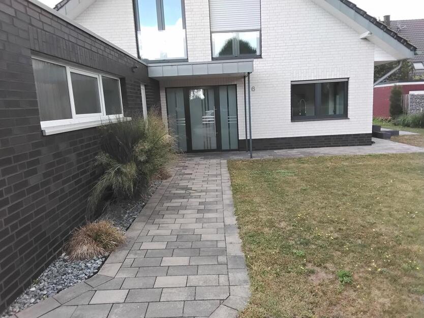 Exkl. Einfamilienhaus mit Doppelgarage in Weseke zu vermieten