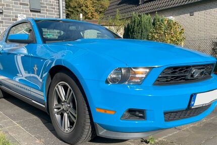 Ford Mustang 118.000 km 14.900 € Hamburg 22111
