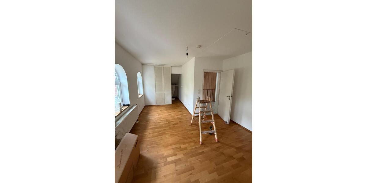 Etagenwohnung Hille - 3 Zimmer, 120 m&sup2;, 1.000&euro; | Angebot:25380033