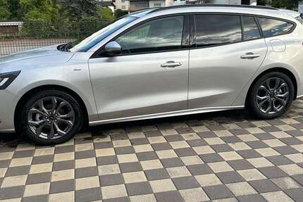 Ford Focus 3.800 km 21.999 &euro; Trier 54294