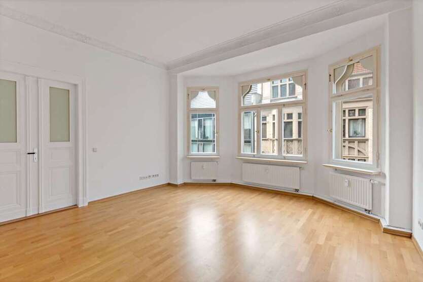 Wohnung zum Mieten in Halle 1.350 € 153 m²